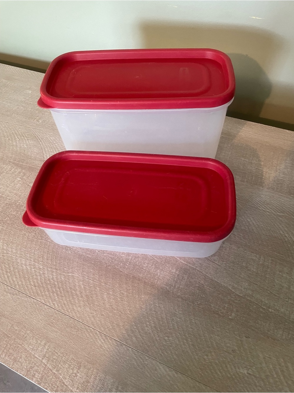 Rubbermaid Space Efficient Dry Food Container 10 cup and 5 cup
